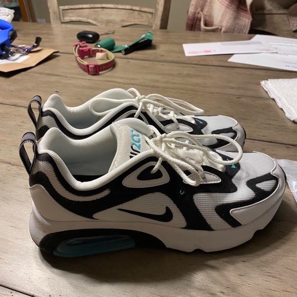 Nike Air Max in Dusty Cactus Size 8.5 Like New - Picture 3 of 4